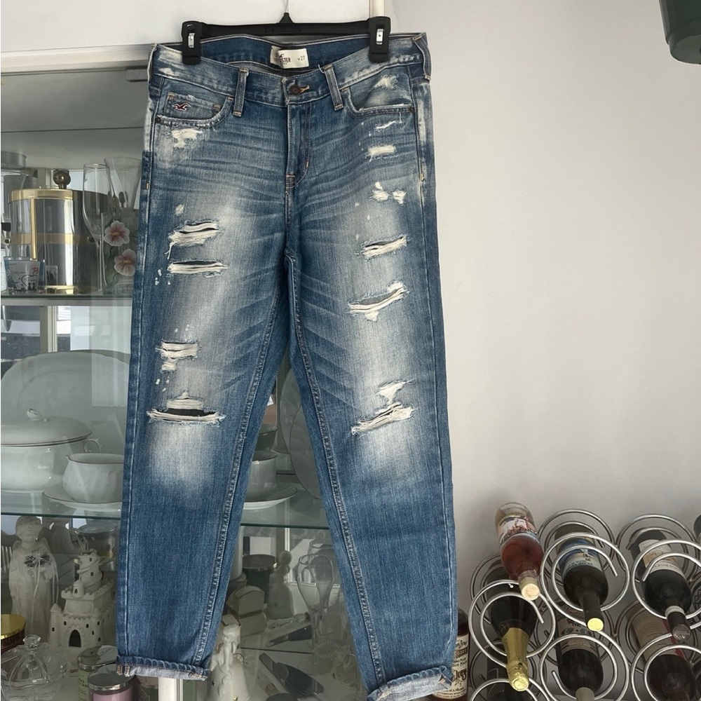 Women’s Hollister Distressed Boyfriend Jeans NWOT
